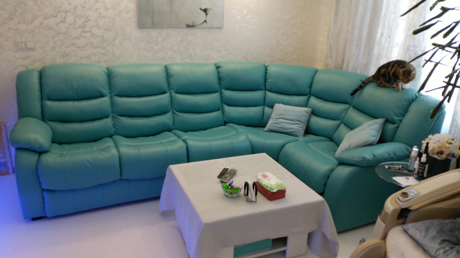 Перетяжка дивана на дому. Тарко-Сале