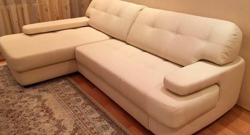 Обивка углового дивана.  Тарко-Сале