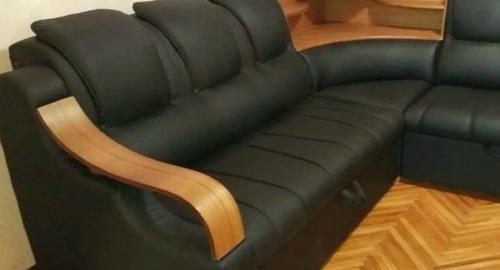 Перетяжка кожаного дивана. Тарко-Сале